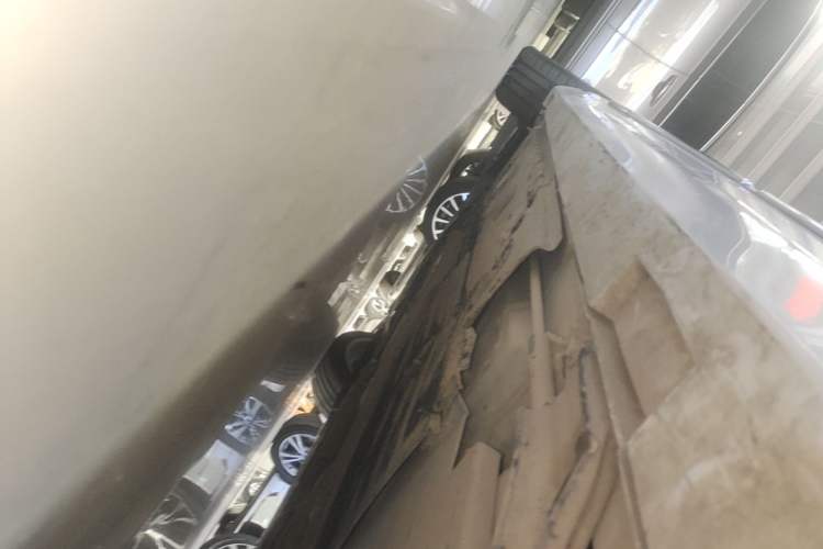 Used Cadillac ATS-L 2017 28T Fashion Edition Left Side Sill