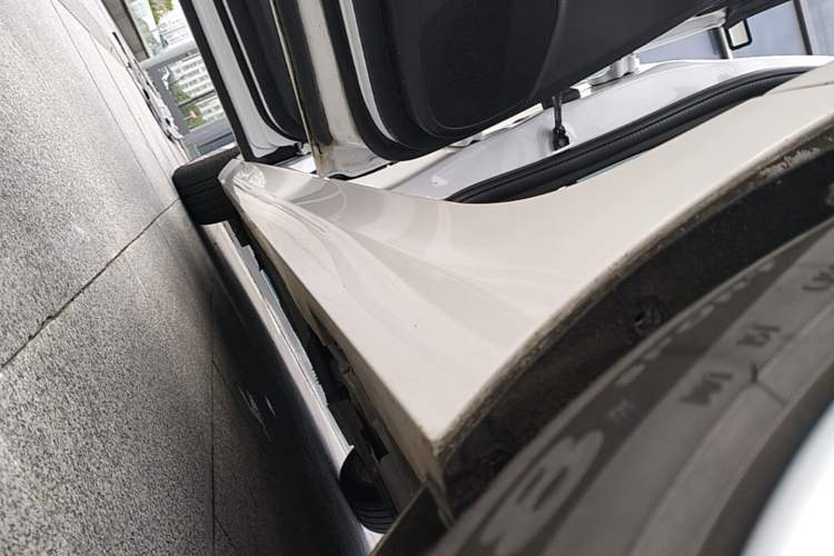 Used Cadillac ATS-L 2017 28T Tech Edition Left Side Sill