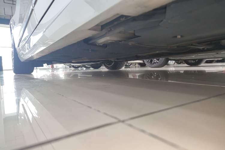 Used Cadillac ATS-L 2017 28T Fashion Edition Left Side Sill