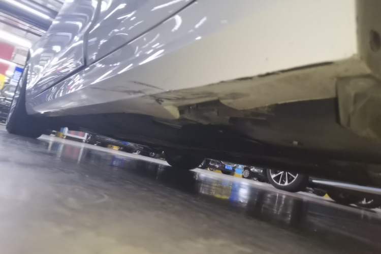 Used Cadillac ATS-L 2017 28T Tech Edition Left Side Sill
