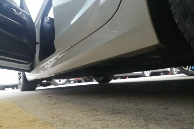 Used Cadillac ATS-L 2017 28T Tech Edition Left Side Sill