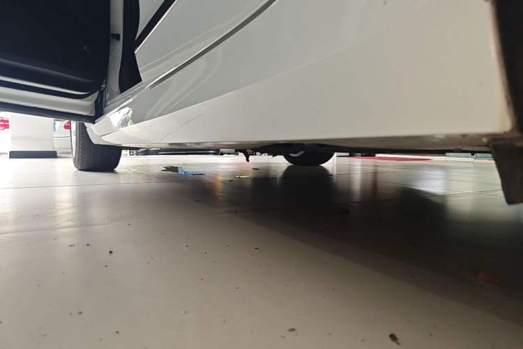 Used Cadillac ATS-L 2017 28T Tech Edition Left Side Sill