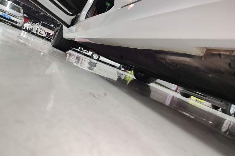 Used Cadillac ATS-L 2017 28T Tech Edition Left Side Sill
