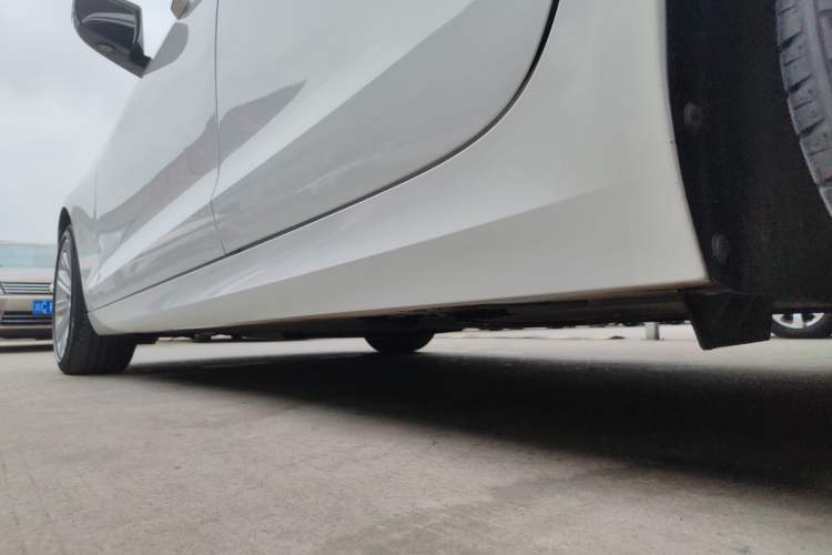 Used Cadillac ATS-L 2017 28T Tech Edition Left Side Sill