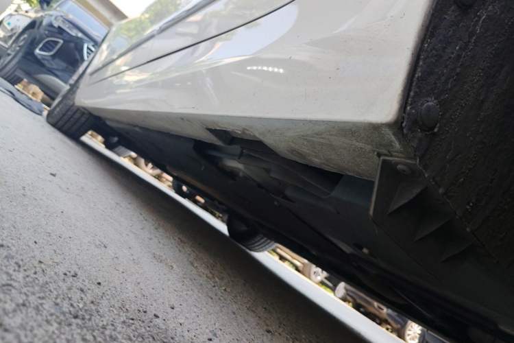 Used Cadillac ATS-L 2017 28T Fashion Edition Left Side Sill