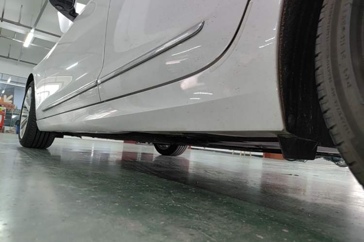 Used Cadillac ATS-L 2017 28T Fashion Edition Left Side Sill