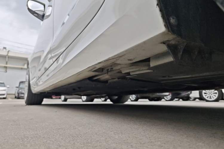 Used Cadillac ATS-L 2017 28T Tech Edition Left Side Sill