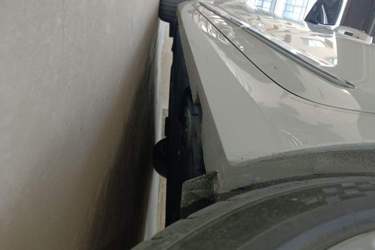 Used Cadillac ATS-L 2017 28T Fashion Edition Left Side Sill