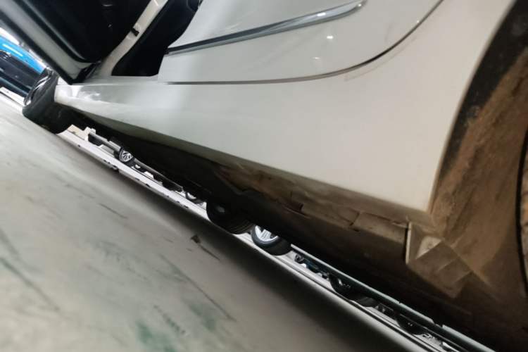 Used Cadillac ATS-L 2017 28T Fashion Edition Left Side Sill