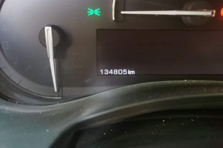 Used Cadillac ATS-L 2017 28T Tech Edition Odometer Close Up