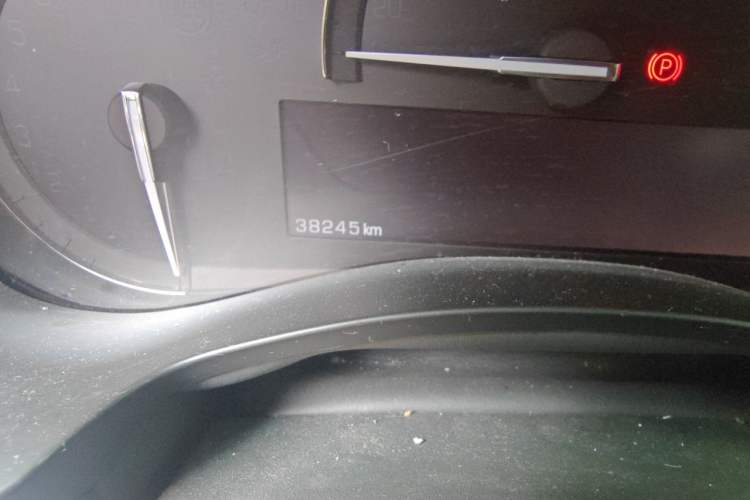 Used Cadillac ATS-L 2017 28T Fashion Edition Odometer Close Up