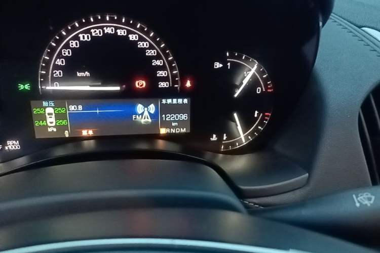 Used Cadillac ATS-L 2017 28T Tech Edition Odometer Close Up