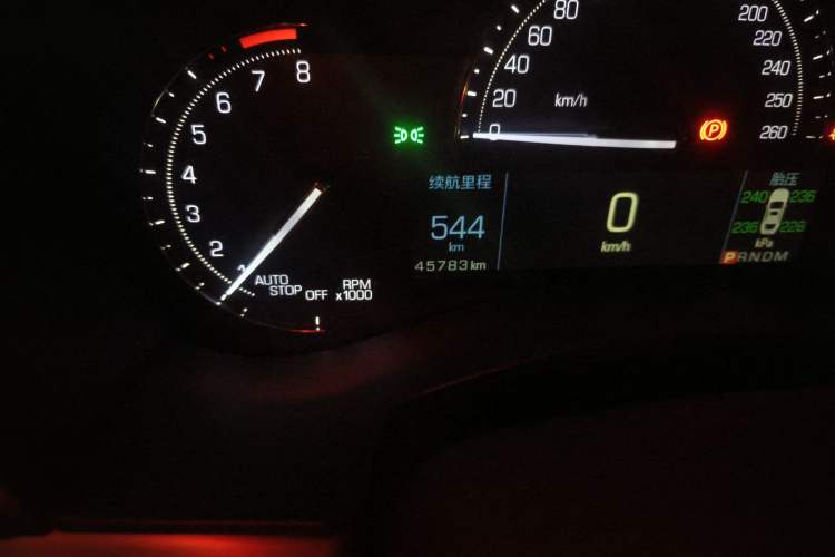 Used Cadillac ATS-L 2017 28T Fashion Edition Odometer Close Up
