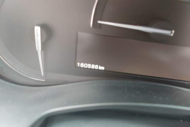 Used Cadillac ATS-L 2017 28T Fashion Edition Odometer Close Up