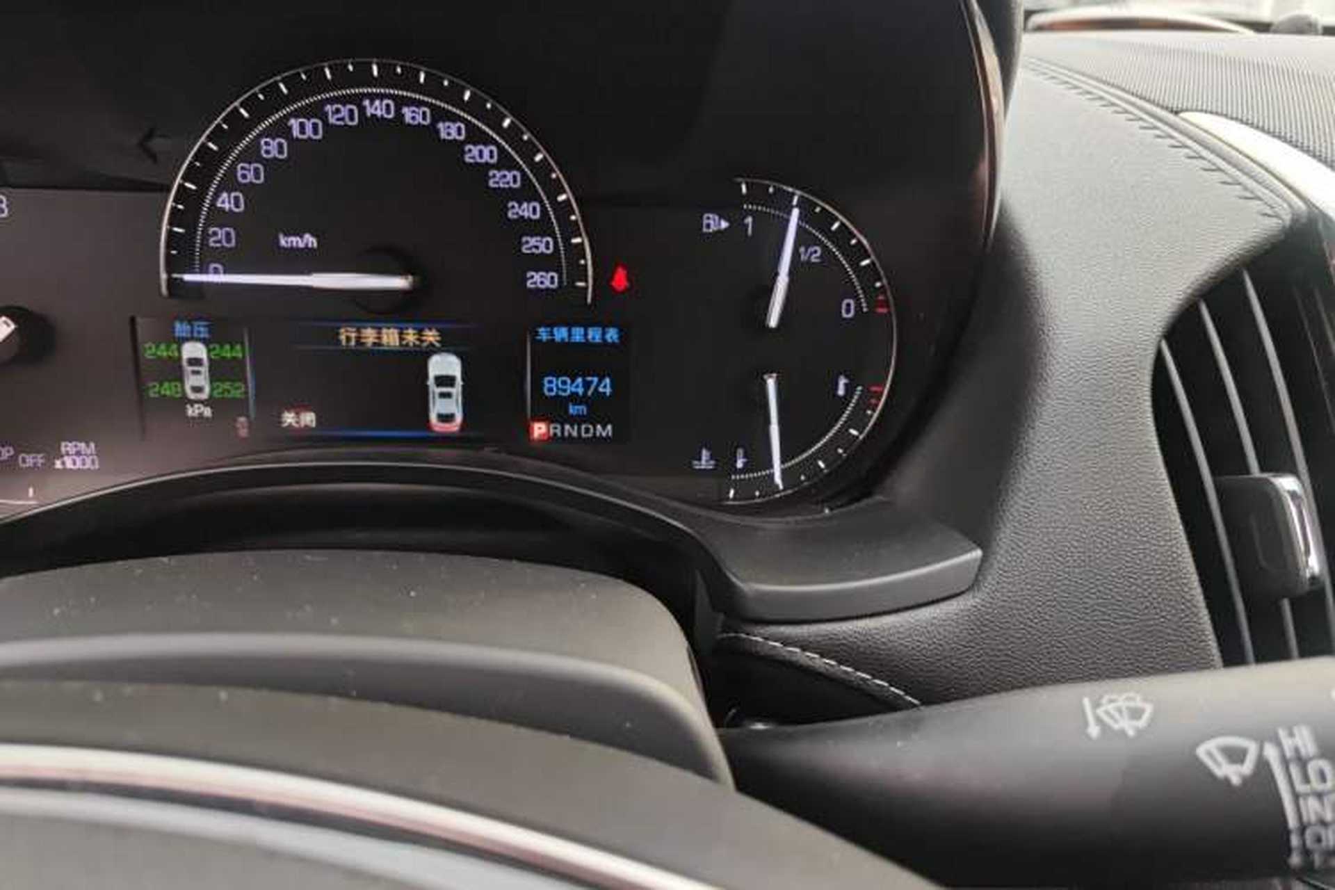 Used Cadillac ATS-L 2017 28T Tech Edition Odometer Close Up