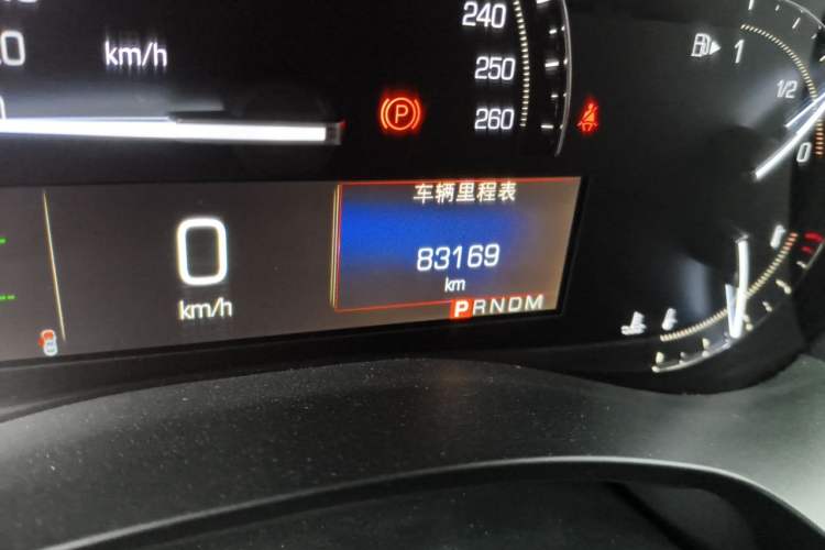 Used Cadillac ATS-L 2017 28T Tech Edition Odometer Close Up