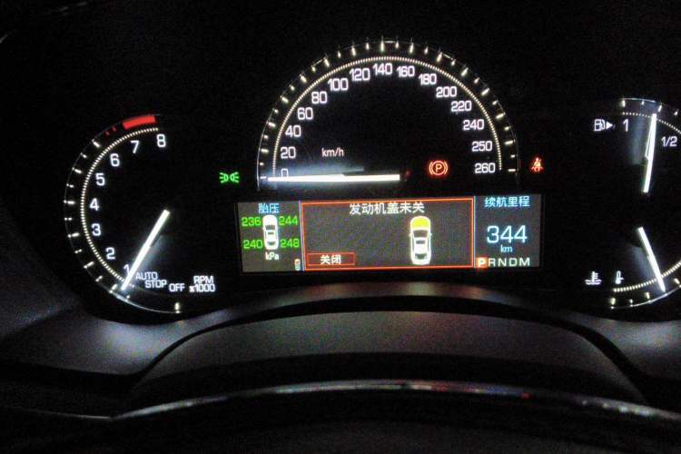 Used Cadillac ATS-L 2017 28T Fashion Edition Odometer Close Up