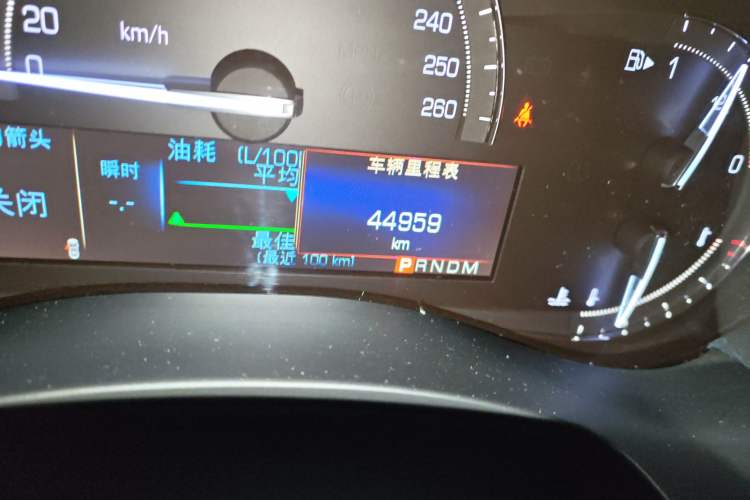 Used Cadillac ATS-L 2017 28T Fashion Edition Odometer Close Up