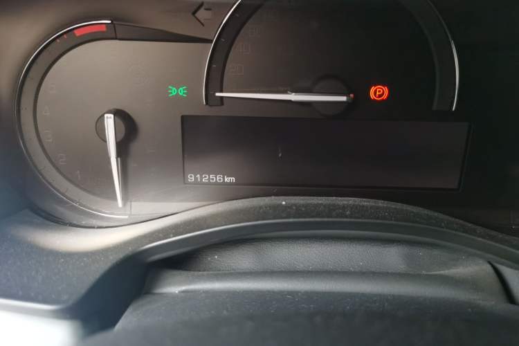 Used Cadillac ATS-L 2017 28T Fashion Edition Odometer Close Up