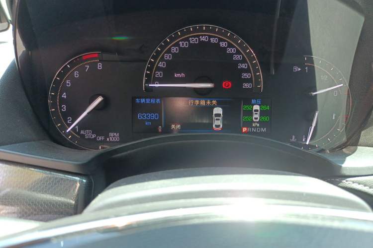 Used Cadillac ATS-L 2017 28T Tech Edition Odometer Close Up