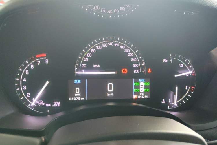 Used Cadillac ATS-L 2017 28T Fashion Edition Odometer Close Up