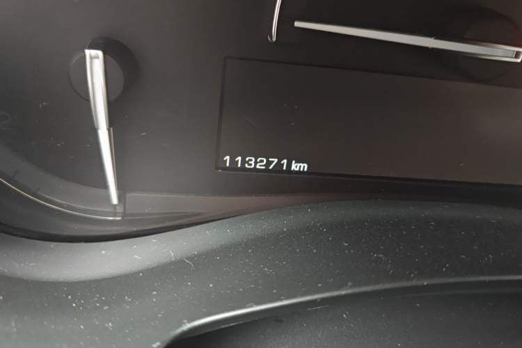 Used Cadillac ATS-L 2017 28T Tech Edition Odometer Close Up