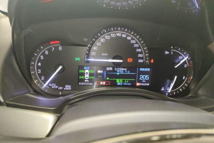 Used Cadillac ATS-L 2017 28T Fashion Edition Odometer Close Up