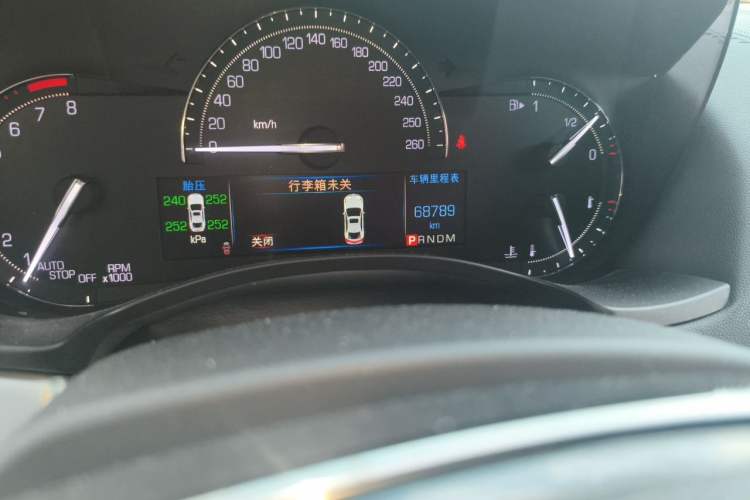Used Cadillac ATS-L 2017 28T Fashion Edition Odometer Close Up