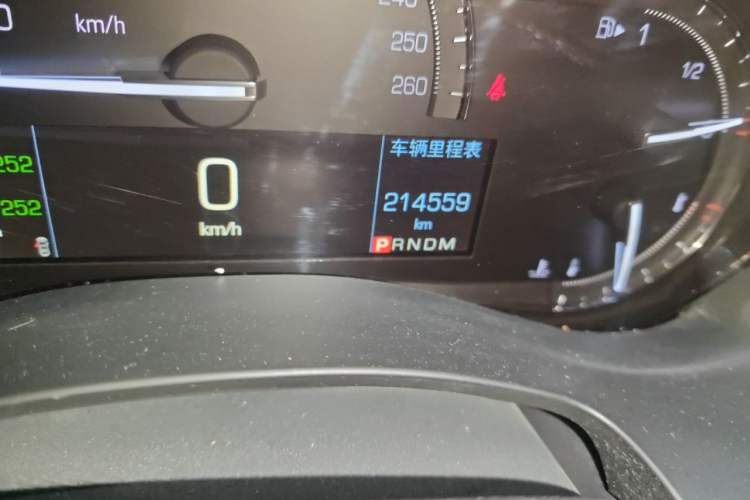 Used Cadillac ATS-L 2017 28T Fashion Edition Odometer Close Up