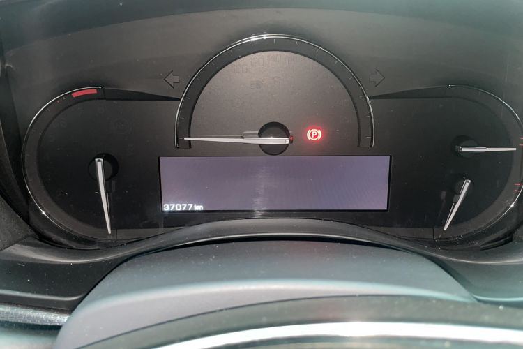 Used Cadillac ATS-L 2017 28T Tech Edition Odometer Close Up