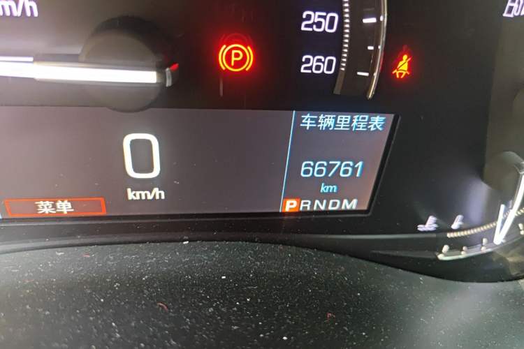 Used Cadillac ATS-L 2017 28T Fashion Edition Odometer Close Up