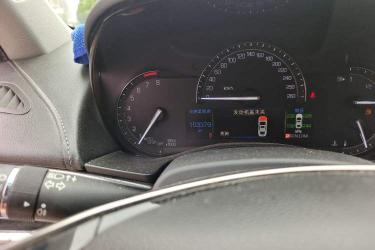 Used Cadillac ATS-L 2017 28T Tech Edition Odometer Close Up