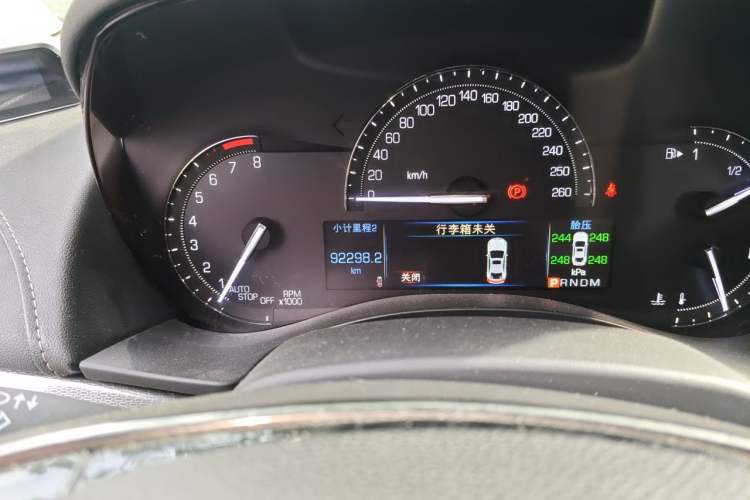 Used Cadillac ATS-L 2017 28T Tech Edition Odometer Close Up