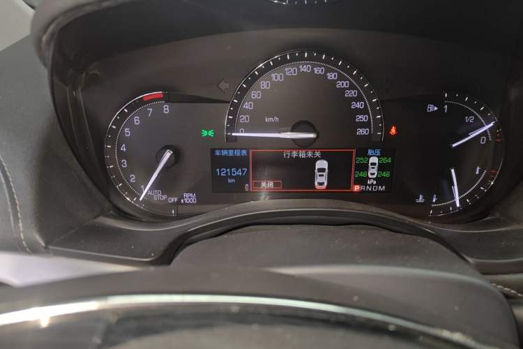 Used Cadillac ATS-L 2017 28T Fashion Edition Odometer Close Up