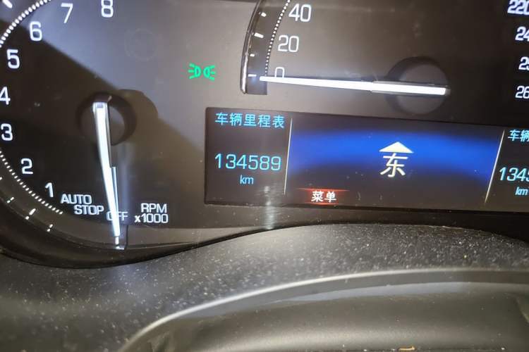 Used Cadillac ATS-L 2017 28T Tech Edition Odometer Close Up