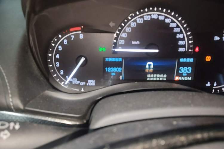 Used Cadillac ATS-L 2017 28T Tech Edition Odometer Close Up