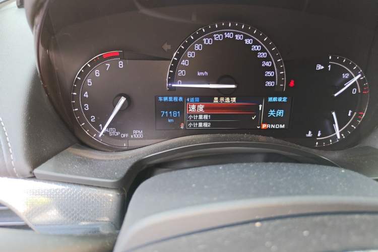 Used Cadillac ATS-L 2017 28T Tech Edition Odometer Close Up