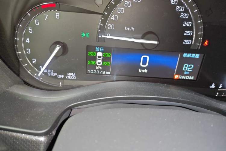 Used Cadillac ATS-L 2017 28T Tech Edition Odometer Close Up