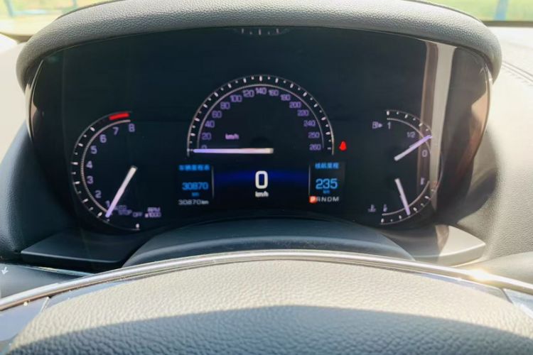 Used Cadillac ATS-L 2017 28T Tech Edition Odometer Close Up