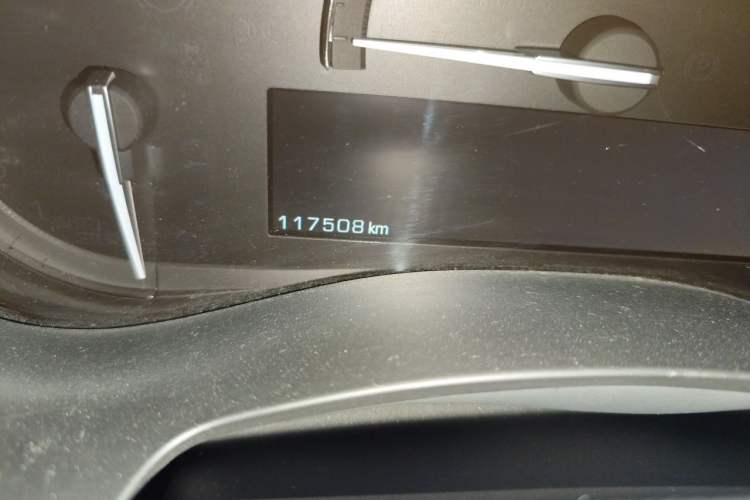 Used Cadillac ATS-L 2017 28T Fashion Edition Odometer Close Up