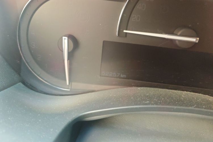 Used Cadillac ATS-L 2017 28T Fashion Edition Odometer Close Up