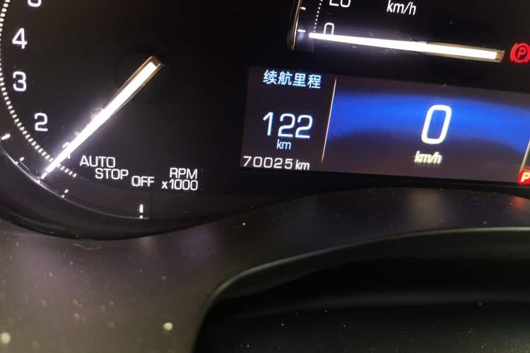 Used Cadillac ATS-L 2017 28T Tech Edition Odometer Close Up