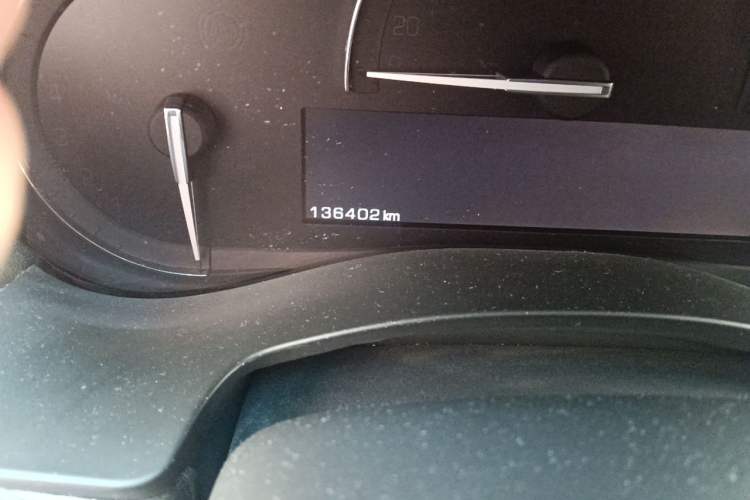 Used Cadillac ATS-L 2017 28T Tech Edition Odometer Close Up