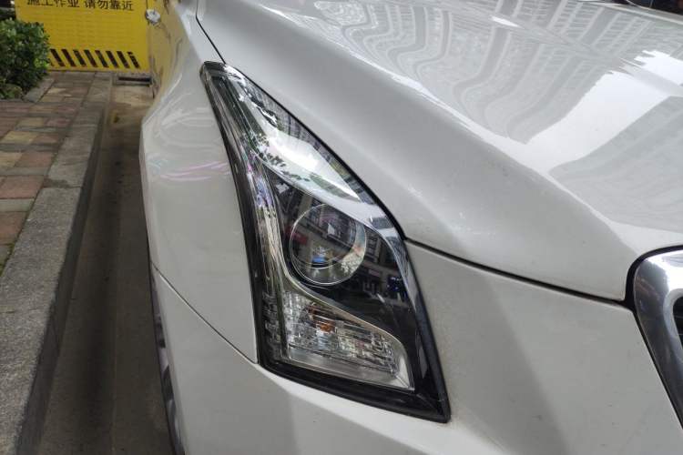 Used Cadillac ATS-L 2017 28T Fashion Edition Right Front Headlight