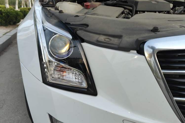 Used Cadillac ATS-L 2017 28T Fashion Edition Right Front Headlight