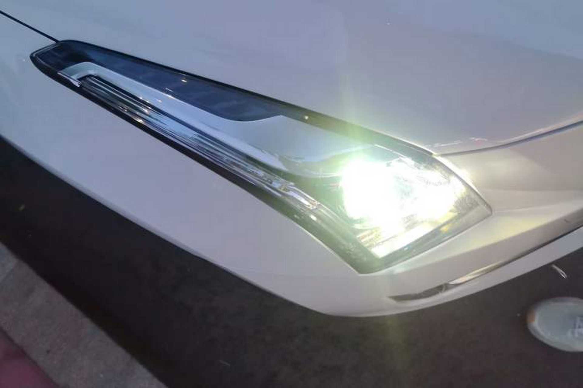 Used Cadillac ATS-L 2017 28T Fashion Edition Right Front Headlight