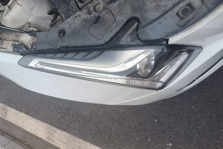 Used Cadillac ATS-L 2017 28T Tech Edition Right Front Headlight
