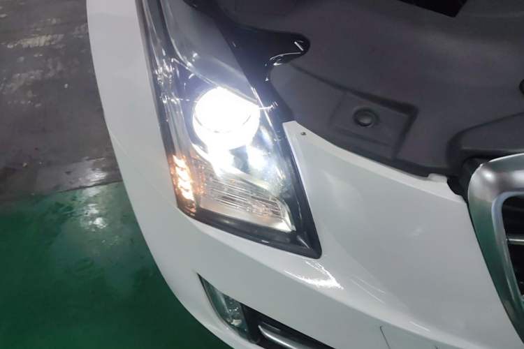 Used Cadillac ATS-L 2017 28T Fashion Edition Right Front Headlight