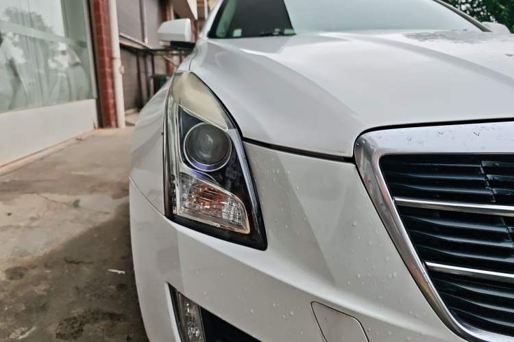 Used Cadillac ATS-L 2017 28T Fashion Edition Right Front Headlight