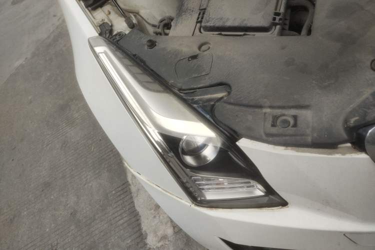 Used Cadillac ATS-L 2017 28T Fashion Edition Right Front Headlight